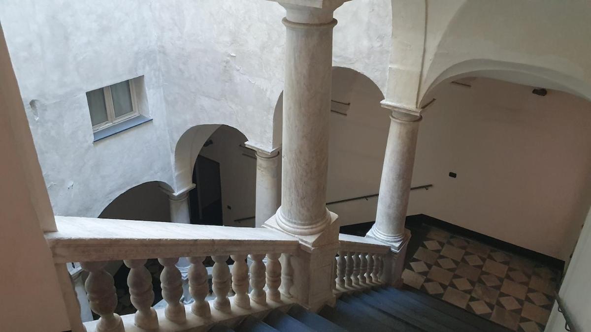 Unique Palazzo In Palazzo Sopranis Appartamento
